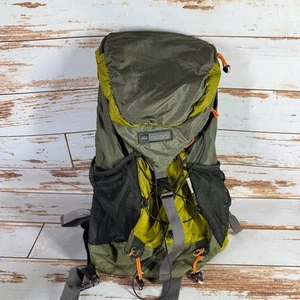 REI Jet UL Internal Frame Hiking Backpack Green Lightweight Pack - Picture 1 of 8