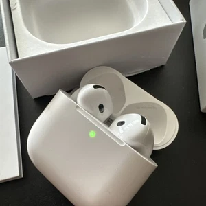 Apple 4th Generation Earbuds with Active Noise Cancellation -used one time - Picture 1 of 10