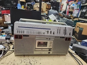 JVC RC-M80LB Radio Stereo Registratore a Cassette - Ricambi o Riparazioni  - Foto 1 di 24
