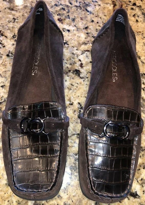 Mocassim Aerosoles Feminino Estilo Matter of Fact Marrom com Acabamento de Crocodilo 7,5 M - Imagem 1 de 4