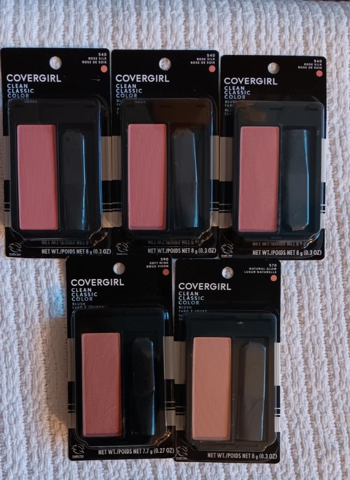 CoverGirl Clean Blush Lot  #540 Rose Silk #590 Soft Mink #570 Natural Glow - Image 1 of 4