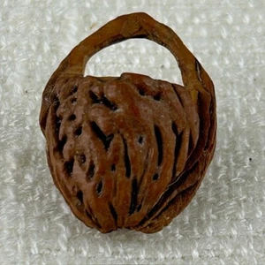 Antique Handmade Chinese Carved Purse made with Pit from Fruit - Picture 1 of 11