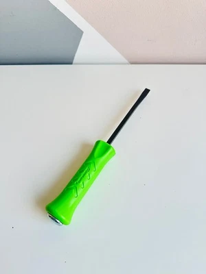 *NEW* Snap On 10" Straight Blade Striking Green Prybar MPBS10AG - Image 1 of 2