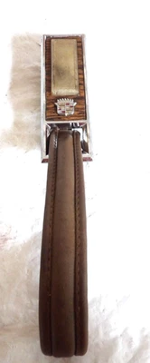 75 Cadillac Coupe Deville PANEL DE VELA INTERIOR TRASERO LUZ DE CORTESÍA Y MANGO DE AGARRE Foto 1 de 4