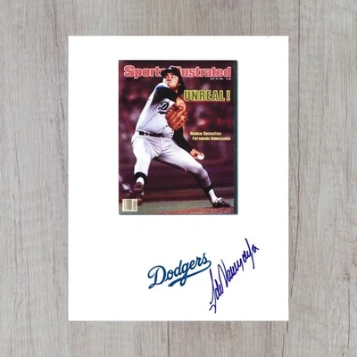 LOS ANGELES DODGERS FERNANDO VALENZUELA SIGNED 8.5x11 PHOTO - Image 1 of 2