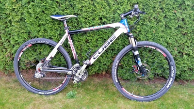 Cube Elite HPC  Mountainbike Carbon, 27 Gänge, sehr leicht - Bild 1 von 4