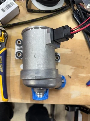 Bomba de agua Pierburg 7.03665.66.0 nueva caja abierta  Foto 1 de 4