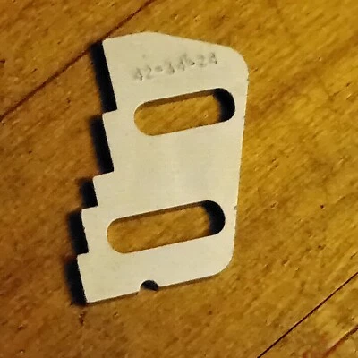 De colección NOS Placa de Succión Anti-Cadena Años 80 90 MTB Sin Embalaje 42-34-24 Bicicletas de Trek Foto 1 de 4