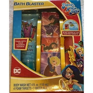 DC Super Hero Girls Bath Blaster w/ Floating Tub Targets & Body Wash - New - Picture 1 of 2