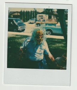VINTAGE PHOTO/POLAROID: KID in SCARY MONSTER HALLOWEEN COSTUME - Picture 1 of 1