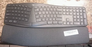 Logitech ERGO K860 Split Keyboard – Black – Bluetooth Only – Tested & Inspected - Picture 1 of 2