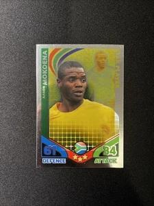 #213 - AARON MOKOENA - SOUTH AFRICA - TOPPS MATCH ATTAX 2010 WC - Picture 1 of 2