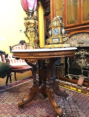 ANTIQUE  PARLOR TABLE VICTORIAN CARVED WOOD VINTAGE SIDE END TABLE With Casters • 350$