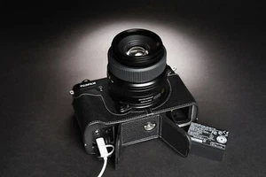 Funda protectora de cuero genuino con media cámara para FUJIFILM GFX 50R - Imagen 1 de 26