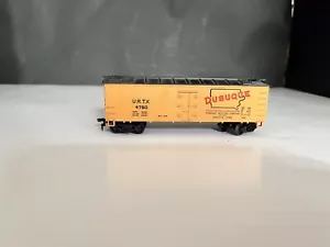 Scala HO Dubuque Packing Co, Dubuque Iowa URTX 4750 Reefer Car - Foto 1 di 6