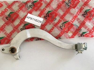 AP8118226 LEVA PEDALE FRENO POSTERIORE ORIGINALE APRILIA RX 125  1989-1993  - Imagen 1 de 2