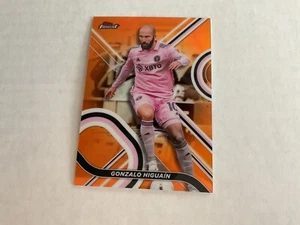 2022 Topps Finest MLS Soccer GONZALO HIGUAIN Orange Refractor 1/25 - Picture 1 of 1