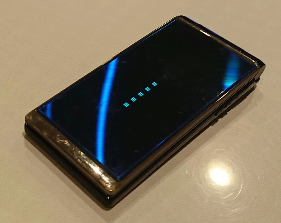 Fujitsu Docomo F-11C Teléfono Azul Comunicación Móvil Confirmado Japonés Flip Pho Foto 1 de 4