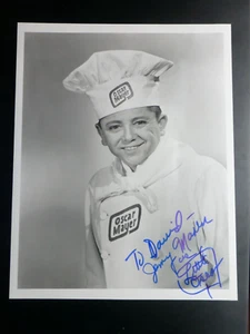 Photo signée 8 x 10 noir et blanc Jerry Maren (Oscar Mayer) avec COA - Photo 1/2