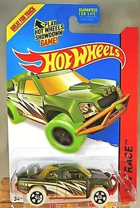 2014 Hot Wheels Treasure Hunt #184 HW Race-NightStorm OFF TRACK Green w/GlowWhls - Picture 1 of 5