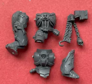 Chaos Marine NUEVO Khorne BERZERKERS CHAMPION TORSO Y PIERNAS (A) - Brocas 40K - Imagen 1 de 2