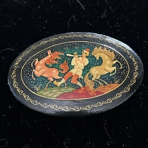 Vintage russische Palekh Holzlack handbemalt Brosche Pin UdSSR 2,3/8 - Bild 1 von 5