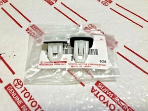 *2 NEW LEXUS FRONT BUMPER SUPPORT WHITE PLASTIC CLIPS BRACKET FENDER CT ES GS HS - Picture 1 of 5