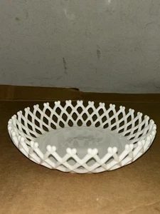 Vintage Westmoreland Milk Glass Lattice Edge Fruit Nuts Bread Dish Bowl 9 1/2" - Picture 1 of 5