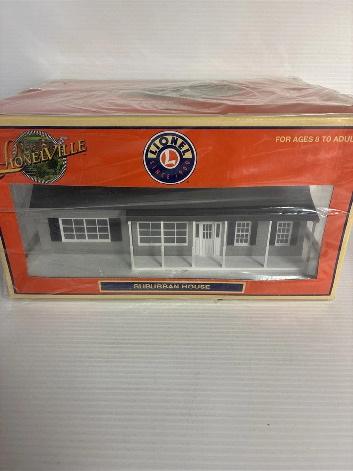 LIONEL O-Gauge 6-34113 Large Suburban House II NEW In Box Lionelville Model Home - Image 1 of 4
