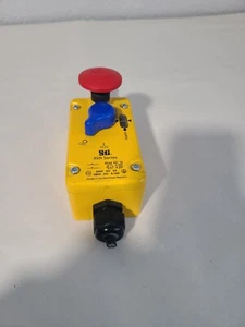 STI 44506-0280 Switch, XER6019-02SC6, 2 N/C, No CABLE - Picture 1 of 7