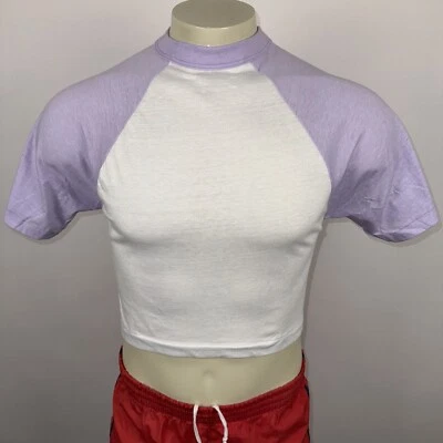 Camisa Vientre De Colección Para Hombres Grande Señal Recortada Raglán Patín Años 70 80 EE. UU. Nueva Púrpura Foto 1 de 4