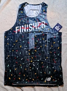 NUEVO New Balance 2022 Finisher New York City Marathon Hombre Pequeño Camiseta para Correr  - Imagen 1 de 8