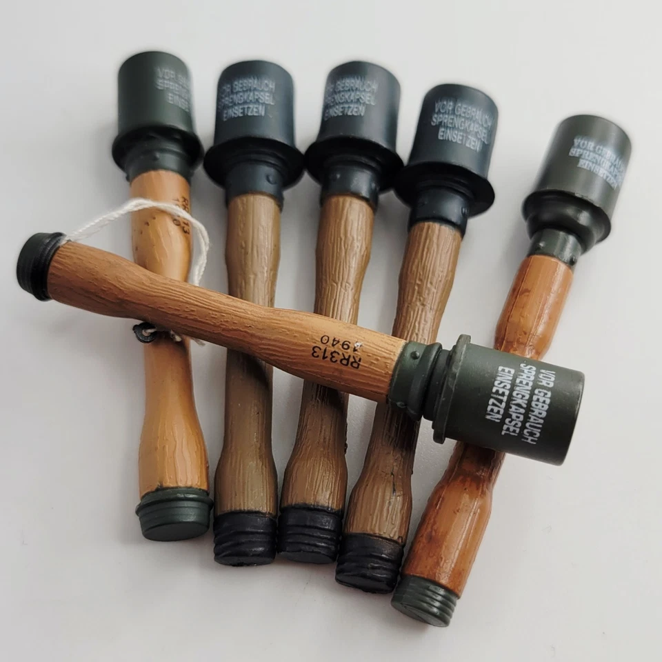 DID - 1/6 SCALE - GERMAN STICKS - WW2 WWII 1:6 TH DRAGON IGNITE BBI ACI - Image 1 of 1