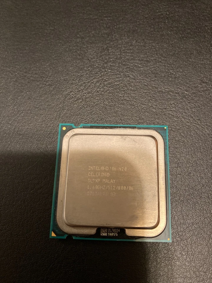 PROCESSORE CPU INTEL CELERON 420 1.60 GHZ SL9XP  socket 775 - Immagine 1 di 2