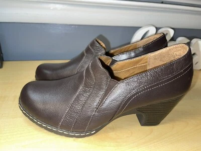 I Love Comfort Boots Womens 9.5M Ankle Booties Heels Brown Leather - Image 1 of 4