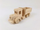 LKW in Retro-Stil, Holzspielzeug, Holzauto, Holzfahrzeug, Lastwagen, 26x8x10 cm