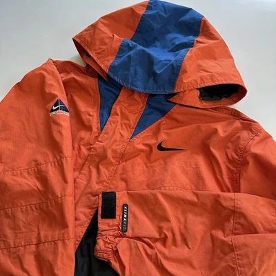 Chaqueta DE COLECCIÓN Nike ACG Hombres Naranja Todas las Condiciones Storm Fit Parka Montaña Talla Pequeña Foto 1 de 4