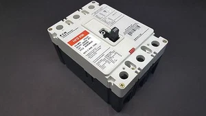 USED Eaton Cutler Hammer HFD3200 3 Pole 200 Amp 600 Volt Bolt-On EOK - Picture 1 of 6