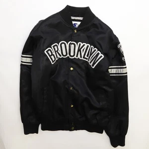 Chaqueta Bomber Brooklyn Nets Starter Satén Talla Mediana Temporada Inaugural NBA - Imagen 1 de 9