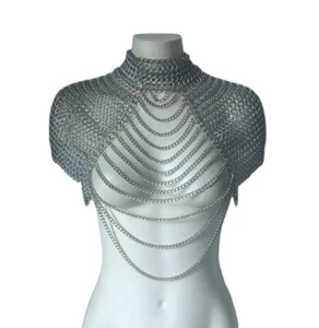 Tapa de armadura de cota de malla a tope de aluminio - Hecha a mano de aluminio a tope - Gótico Punk. - Imagen 1 de 6