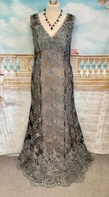 Phase Eight Dress 18 Black Silver Embroidered Fishtail Lace Maxi Formal - Image 1 of 4