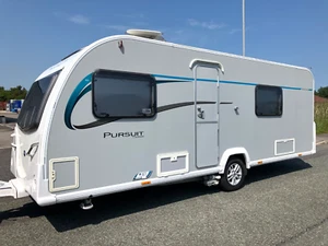 2015 BAILEY PURSUIT 530 ~ 4 BERTH FIXED BED CARAVAN + MOTOR MOVER!!!!! - Picture 1 of 21