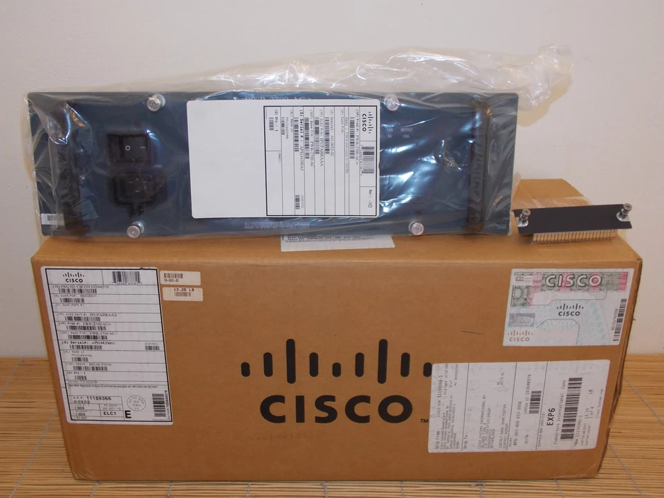 NEU Cisco PWR-2700-AC Netzteil AC Power Supply for 7606 Router NEW OPEN BOX - Bild 1 von 1