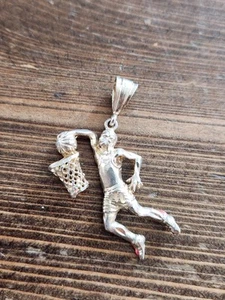 Vintage 80s 90s NY Michael Jordan Bulls Pendant 925, New York Charm 1.5 inch - Picture 1 of 2