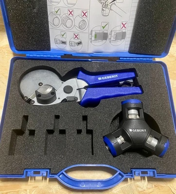 SET GEBERIT FLOWFIT PUSHFIT - FORBICE E SBAVATORE PER TAGLIO TUBI MULTISTRATO - Immagine 1 di 4