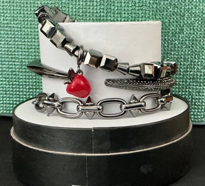 Bomb Party Halloween Stack 2025 “Beware The Enchantment” ST38058 🍎Hematite Foto 1 de 3