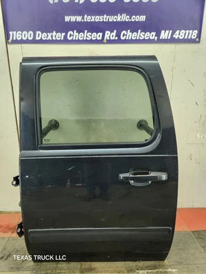 2007-2013 Chevrolet Silverado / GMC Sierra 1500 2500 3500 HD Crew Cab LH Driver  - Image 1 of 4