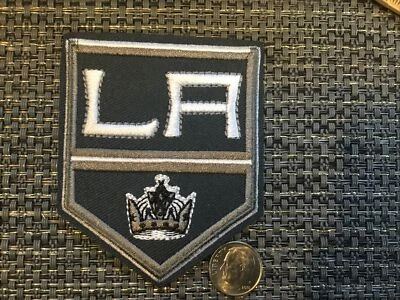 "Impresionante parche bordado de hierro LA KINGS 3"" X 2,5"" NHL" Foto 1 de 2