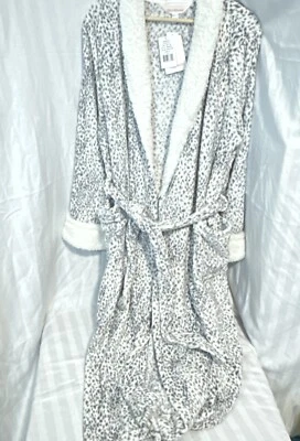 Stan Herman  Robe Women Size XL White With Gray Spots Sherpa Trim W Pockets Belt - Image 1 of 4