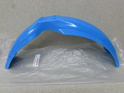 NOS YAMAHA IT175 IT200 IT250 IT465 IT490 FRONT FENDER SKY BLUE 3R9-21511-11-00 - Image 1 of 3